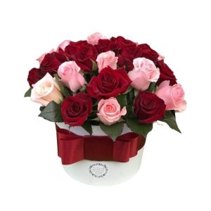 send Roses in boxes Ukraine 3